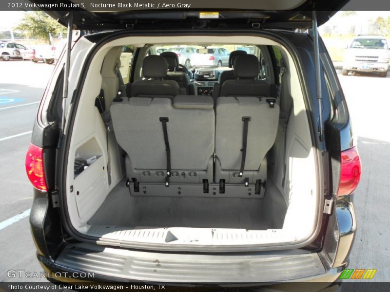Nocturne Black Metallic / Aero Gray 2012 Volkswagen Routan S