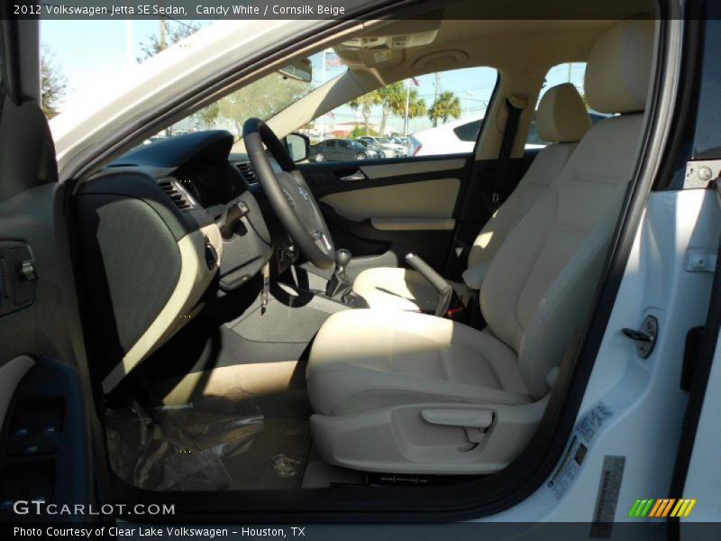 Candy White / Cornsilk Beige 2012 Volkswagen Jetta SE Sedan