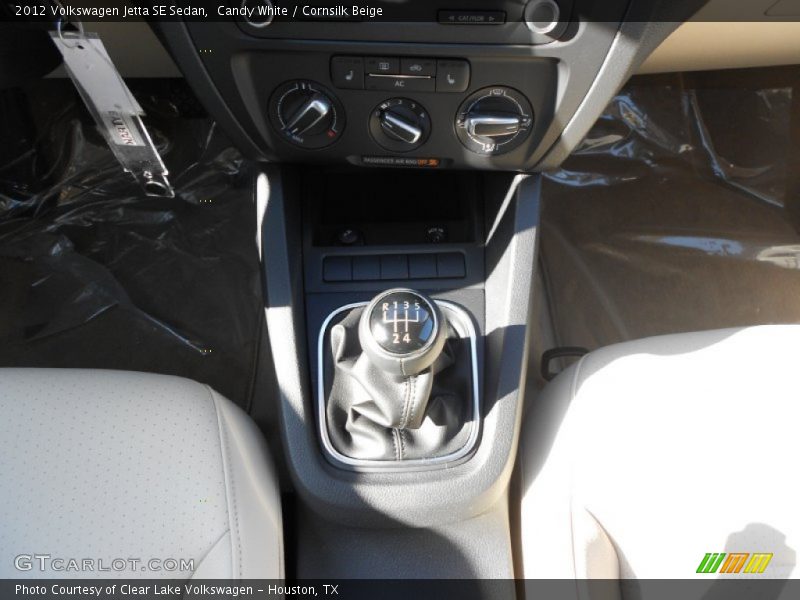 Candy White / Cornsilk Beige 2012 Volkswagen Jetta SE Sedan