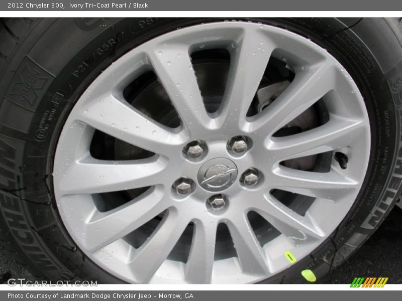 Ivory Tri-Coat Pearl / Black 2012 Chrysler 300