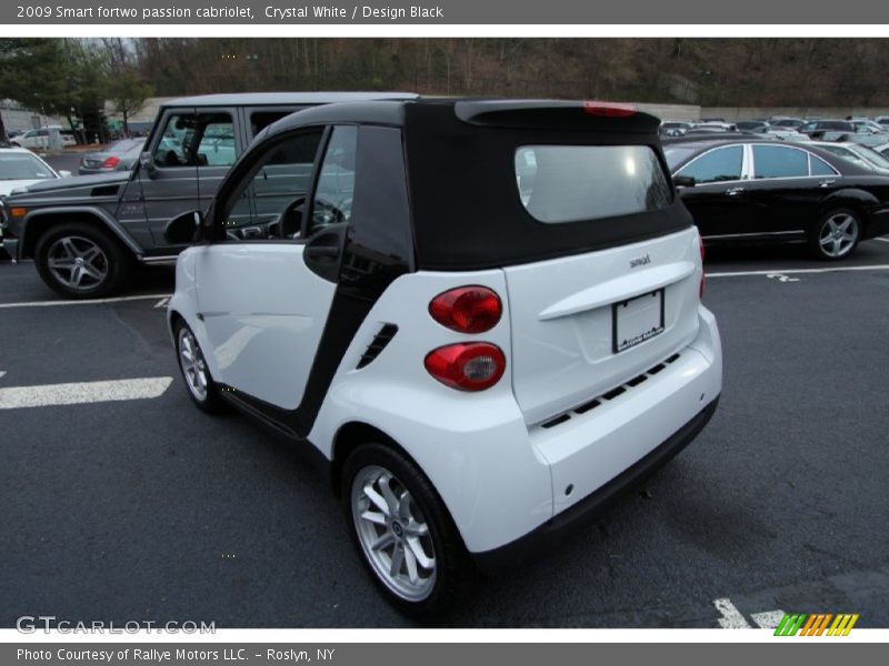 Crystal White / Design Black 2009 Smart fortwo passion cabriolet