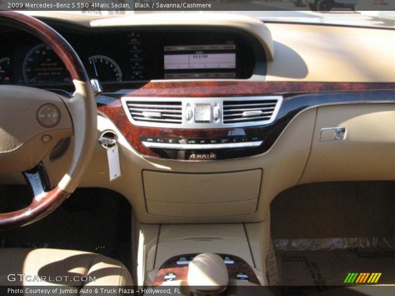 Black / Savanna/Cashmere 2009 Mercedes-Benz S 550 4Matic Sedan