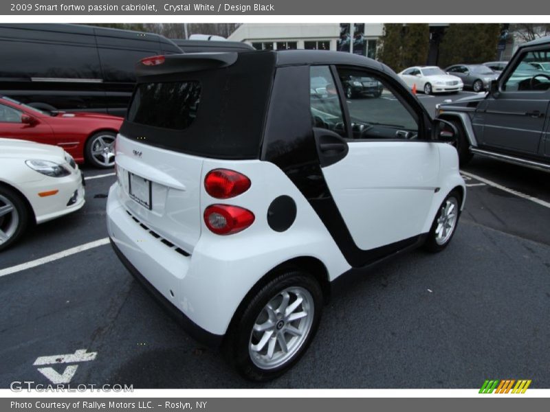 Crystal White / Design Black 2009 Smart fortwo passion cabriolet