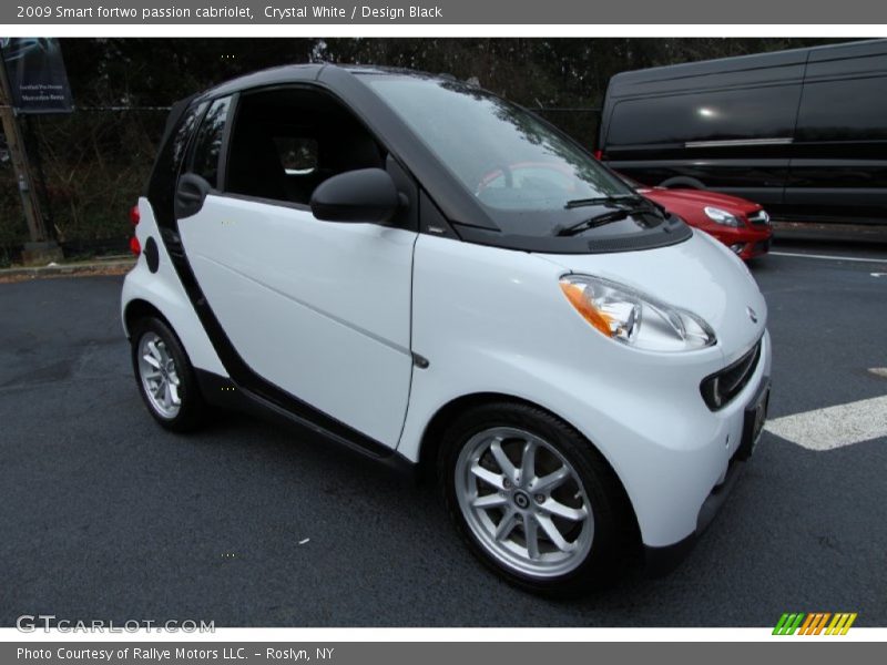 Crystal White / Design Black 2009 Smart fortwo passion cabriolet