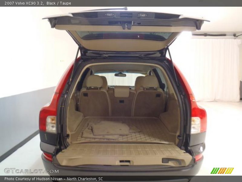 Black / Taupe 2007 Volvo XC90 3.2