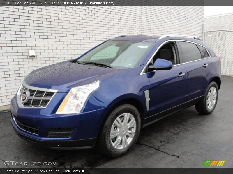 Front 3/4 View of 2012 SRX Luxury