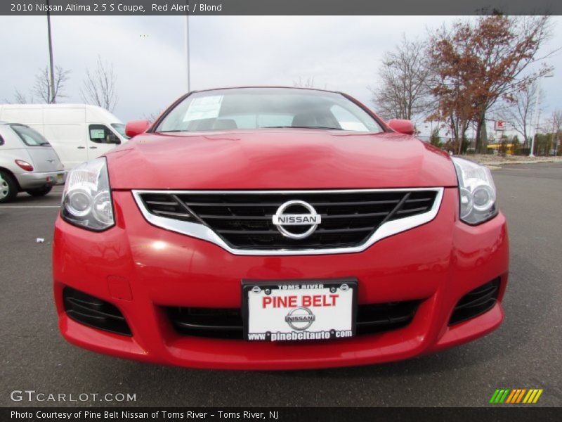 Red Alert / Blond 2010 Nissan Altima 2.5 S Coupe