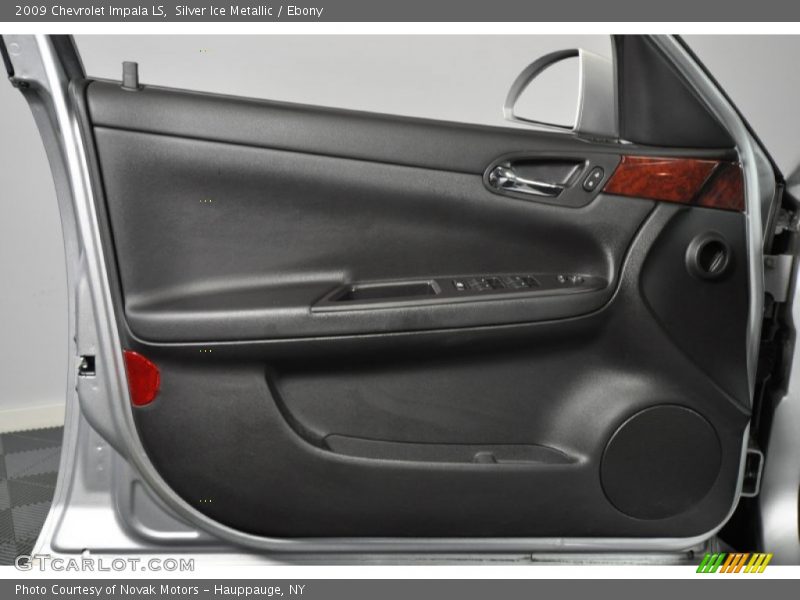 Silver Ice Metallic / Ebony 2009 Chevrolet Impala LS