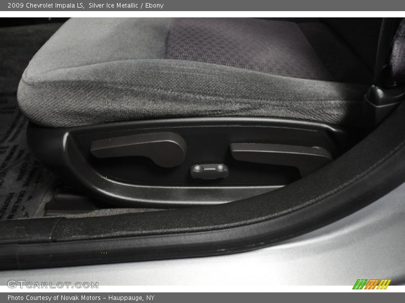 Silver Ice Metallic / Ebony 2009 Chevrolet Impala LS