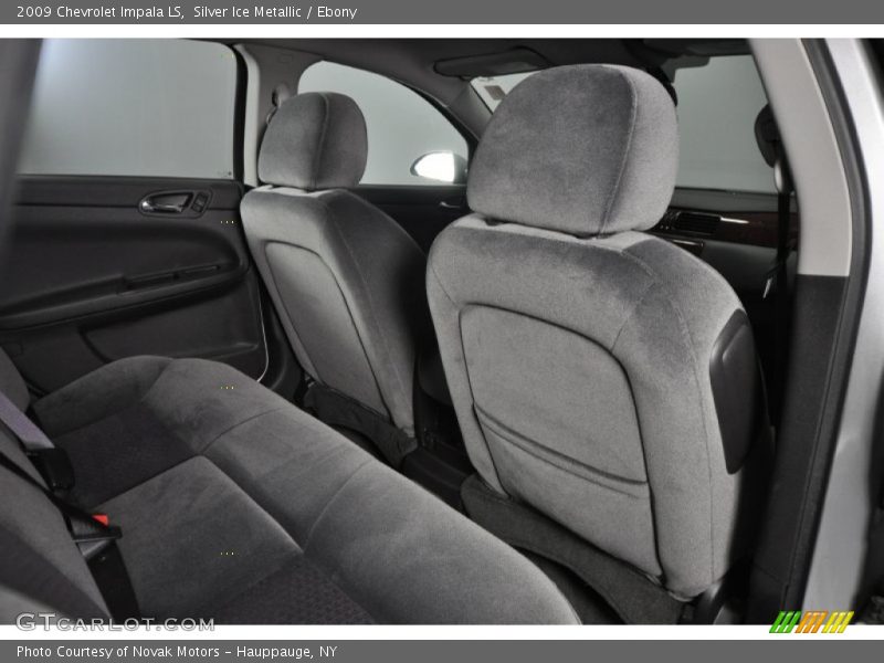 Silver Ice Metallic / Ebony 2009 Chevrolet Impala LS