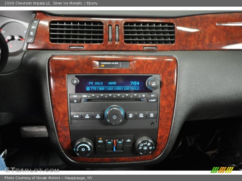 Silver Ice Metallic / Ebony 2009 Chevrolet Impala LS