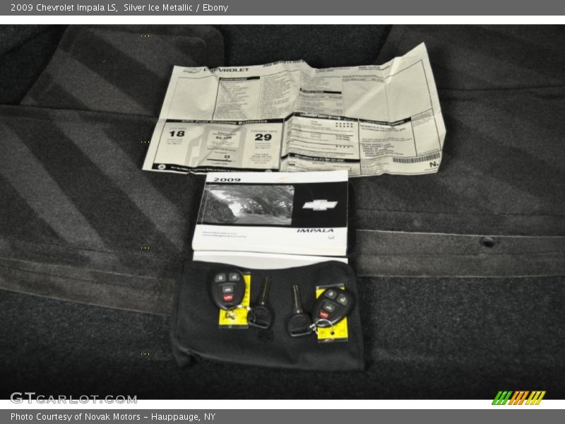 Silver Ice Metallic / Ebony 2009 Chevrolet Impala LS
