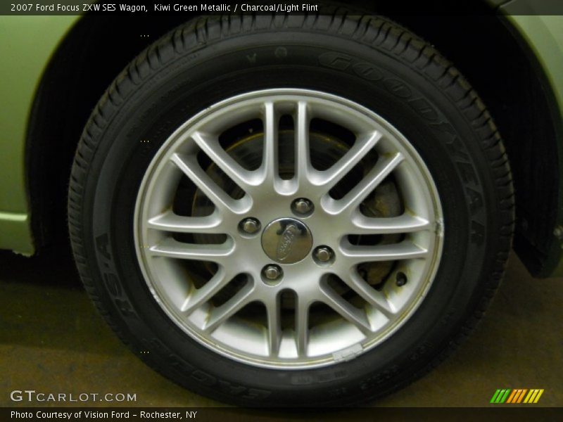 Kiwi Green Metallic / Charcoal/Light Flint 2007 Ford Focus ZXW SES Wagon