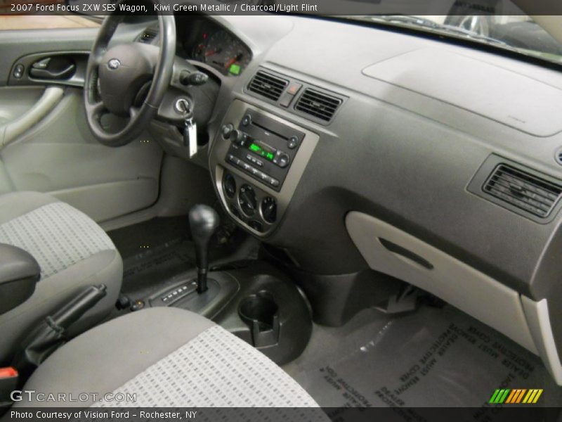 Kiwi Green Metallic / Charcoal/Light Flint 2007 Ford Focus ZXW SES Wagon
