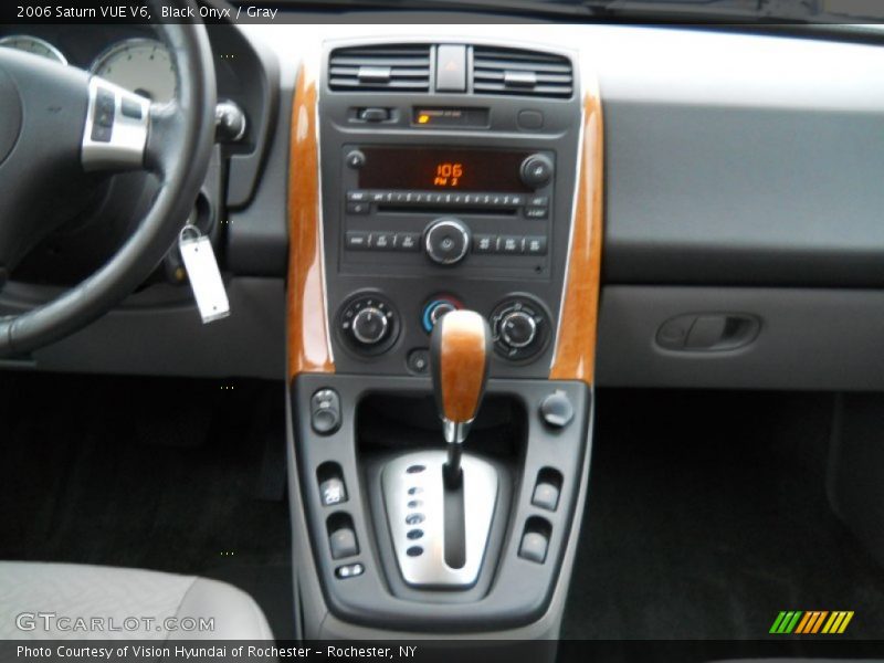 Black Onyx / Gray 2006 Saturn VUE V6