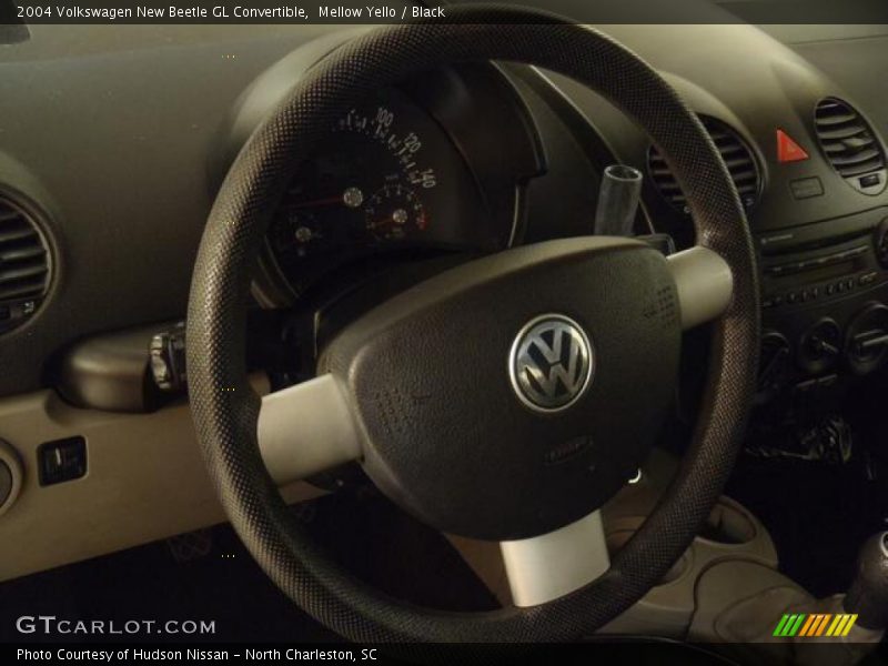 Mellow Yello / Black 2004 Volkswagen New Beetle GL Convertible