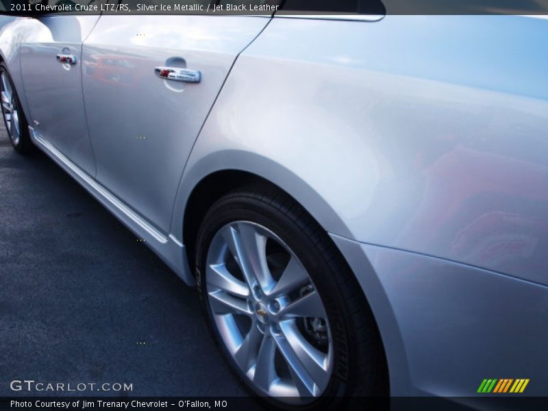 Silver Ice Metallic / Jet Black Leather 2011 Chevrolet Cruze LTZ/RS
