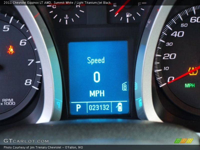 Summit White / Light Titanium/Jet Black 2011 Chevrolet Equinox LT AWD