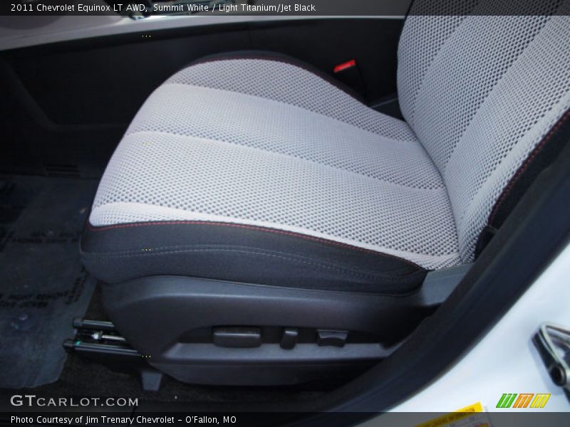 Summit White / Light Titanium/Jet Black 2011 Chevrolet Equinox LT AWD