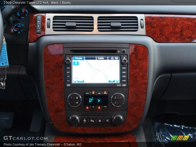 Controls of 2009 Tahoe LTZ 4x4