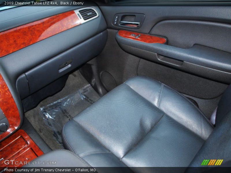 Black / Ebony 2009 Chevrolet Tahoe LTZ 4x4