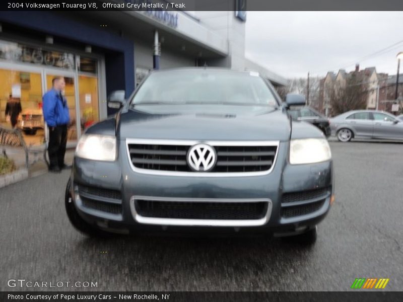Offroad Grey Metallic / Teak 2004 Volkswagen Touareg V8