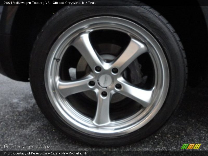 Offroad Grey Metallic / Teak 2004 Volkswagen Touareg V8