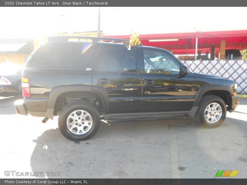 Onyx Black / Tan/Neutral 2002 Chevrolet Tahoe LT 4x4