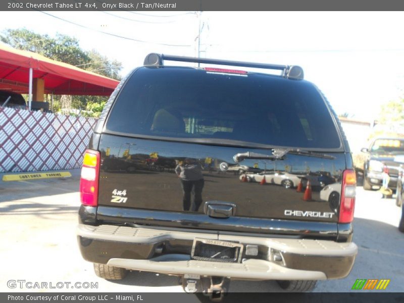 Onyx Black / Tan/Neutral 2002 Chevrolet Tahoe LT 4x4
