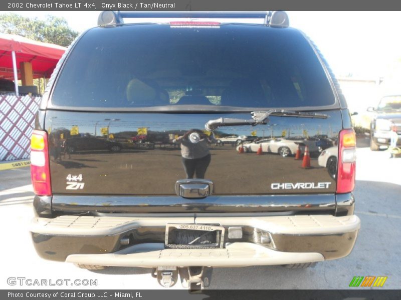 Onyx Black / Tan/Neutral 2002 Chevrolet Tahoe LT 4x4