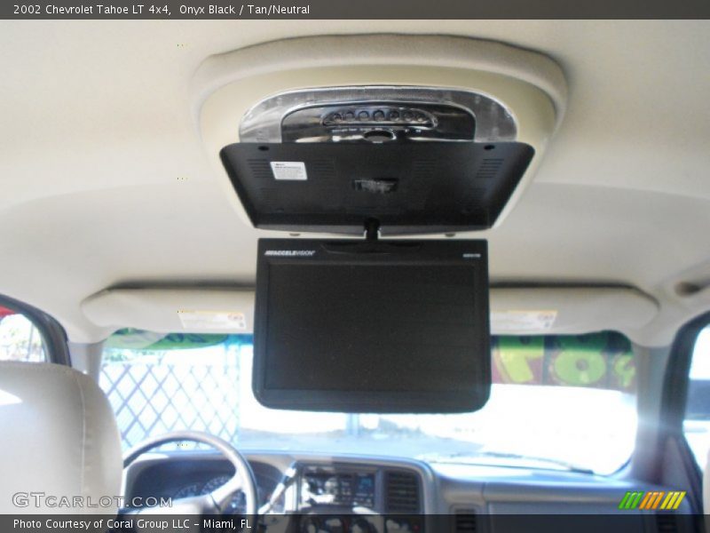 Onyx Black / Tan/Neutral 2002 Chevrolet Tahoe LT 4x4