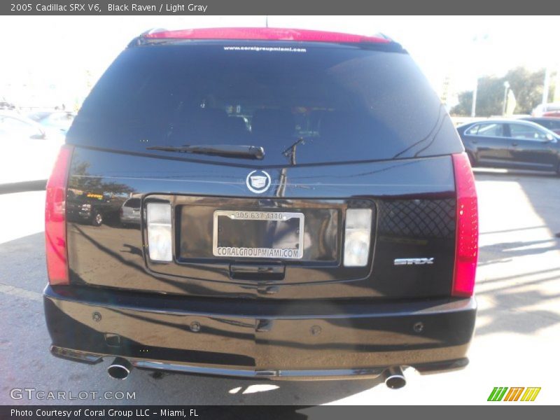 Black Raven / Light Gray 2005 Cadillac SRX V6