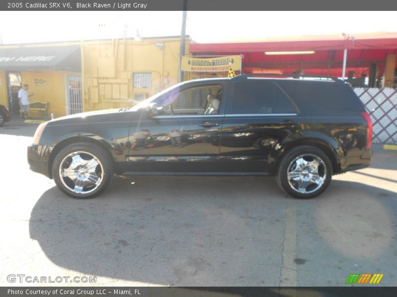 Black Raven / Light Gray 2005 Cadillac SRX V6