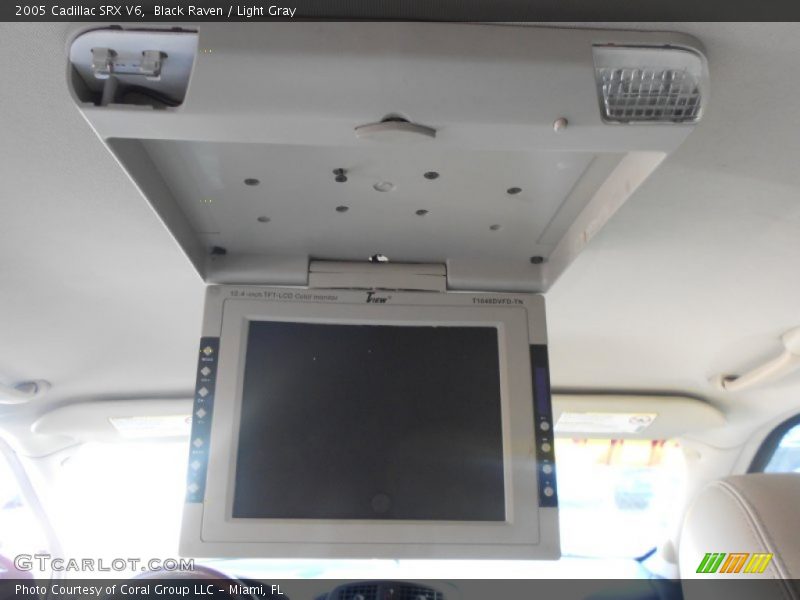 Black Raven / Light Gray 2005 Cadillac SRX V6