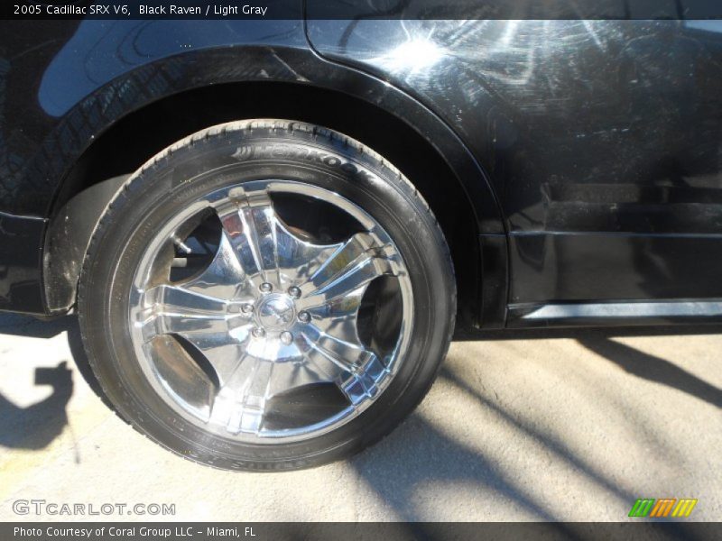 Black Raven / Light Gray 2005 Cadillac SRX V6