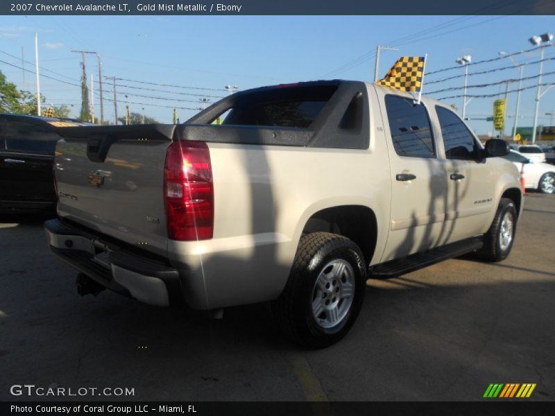 Gold Mist Metallic / Ebony 2007 Chevrolet Avalanche LT