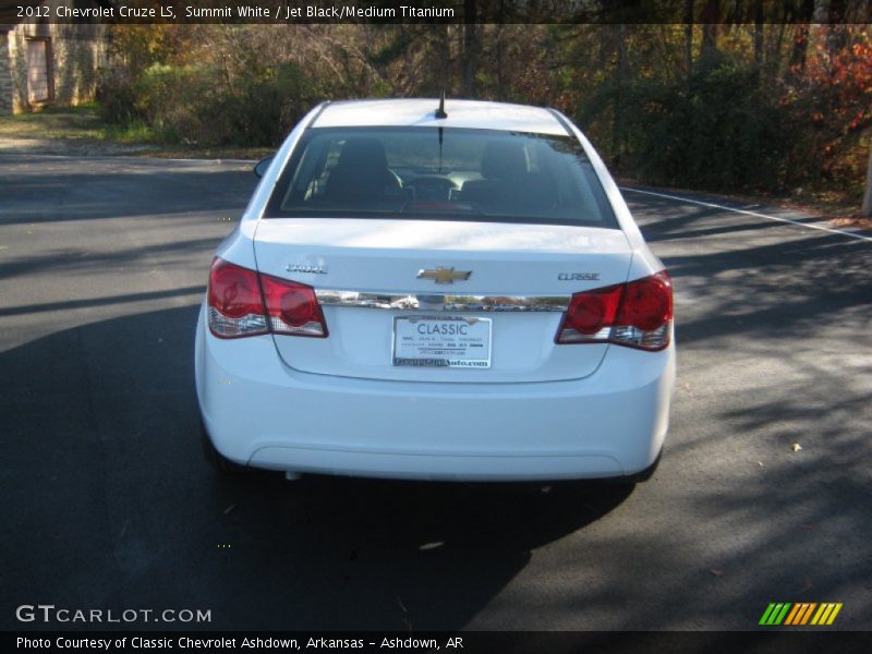 Summit White / Jet Black/Medium Titanium 2012 Chevrolet Cruze LS