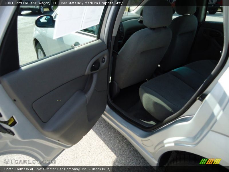 CD Silver Metallic / Medium Graphite Grey 2001 Ford Focus SE Wagon