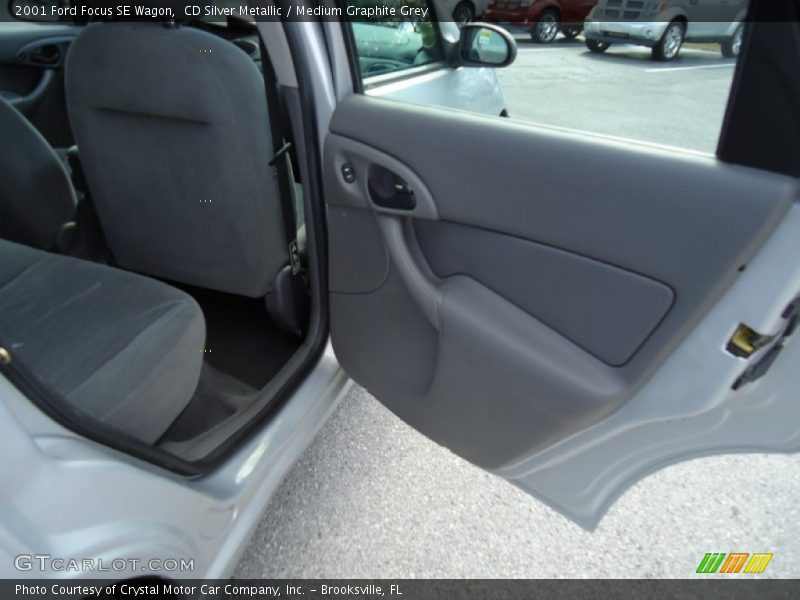 CD Silver Metallic / Medium Graphite Grey 2001 Ford Focus SE Wagon