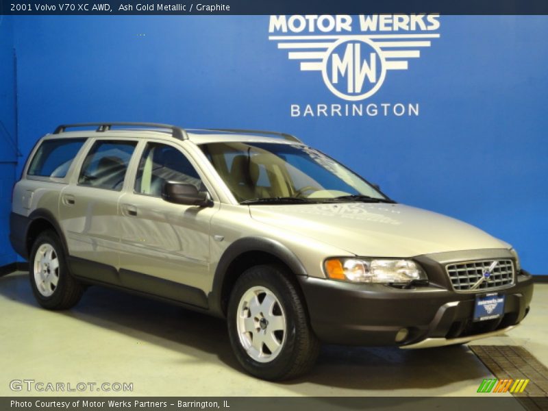 Ash Gold Metallic / Graphite 2001 Volvo V70 XC AWD