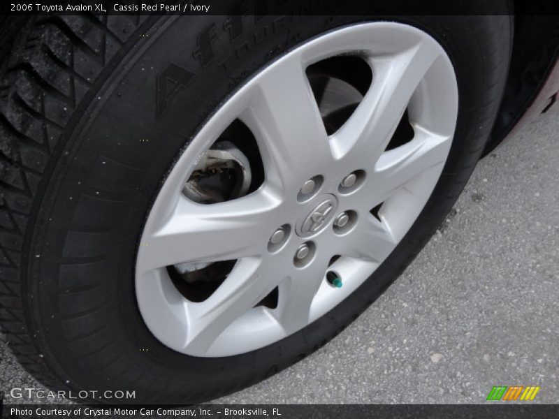 Cassis Red Pearl / Ivory 2006 Toyota Avalon XL