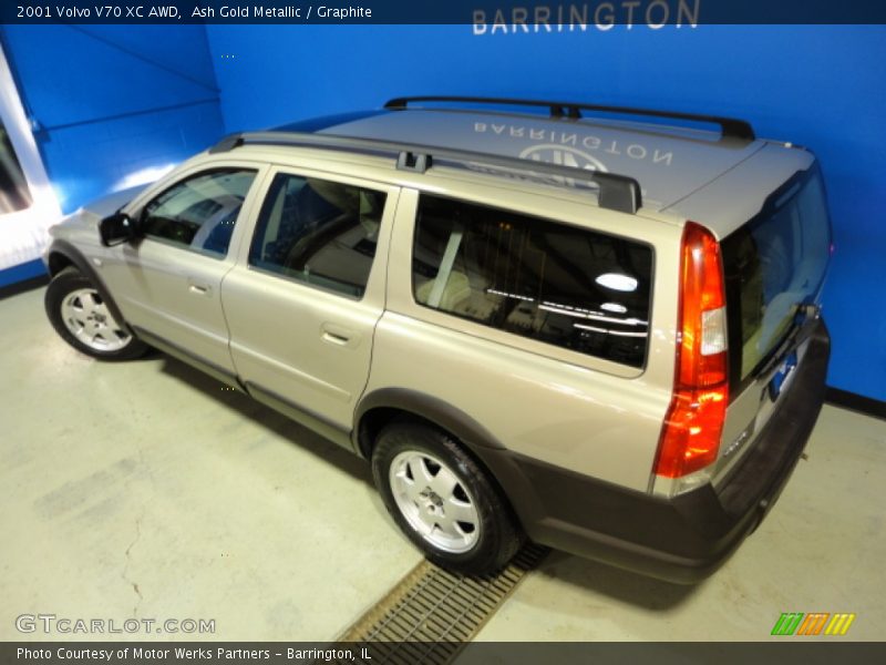 Ash Gold Metallic / Graphite 2001 Volvo V70 XC AWD