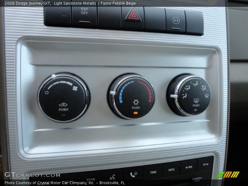 Light Sandstone Metallic / Pastel Pebble Beige 2009 Dodge Journey SXT