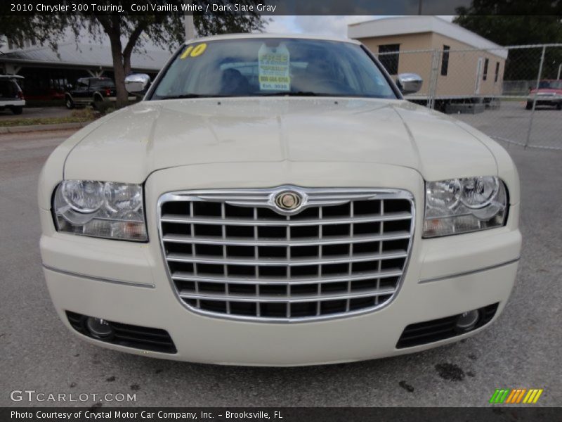  2010 300 Touring Cool Vanilla White