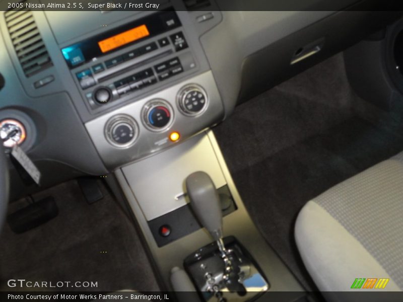 Super Black / Frost Gray 2005 Nissan Altima 2.5 S