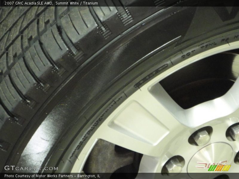 Summit White / Titanium 2007 GMC Acadia SLE AWD