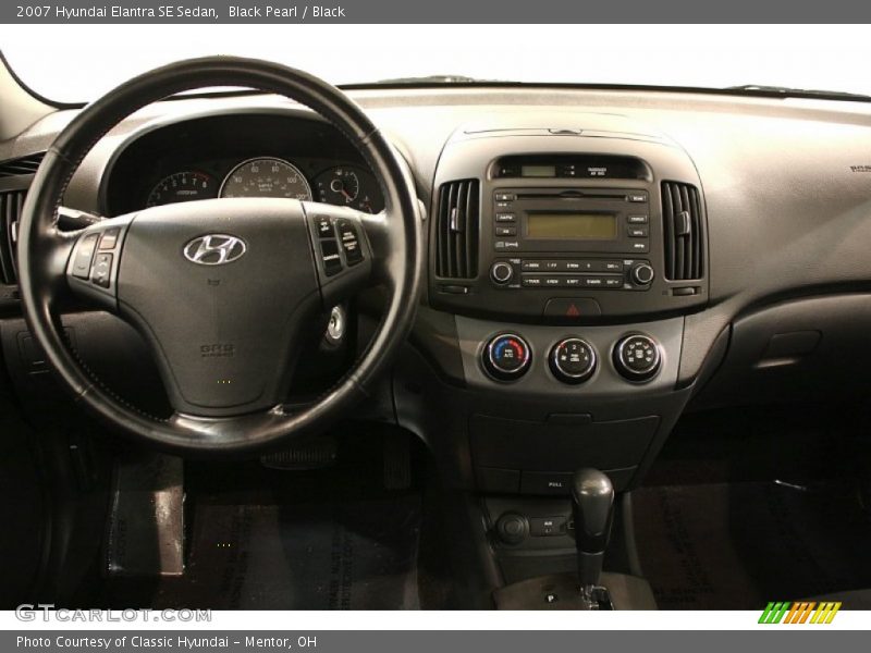 Black Pearl / Black 2007 Hyundai Elantra SE Sedan