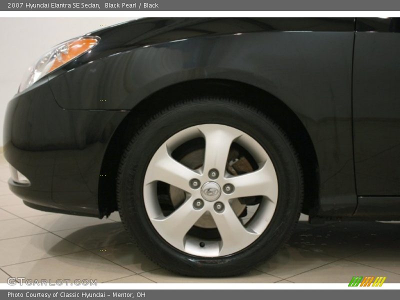 Black Pearl / Black 2007 Hyundai Elantra SE Sedan