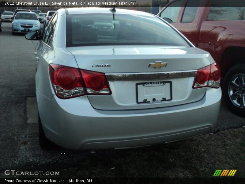 Silver Ice Metallic / Jet Black/Medium Titanium 2012 Chevrolet Cruze LS