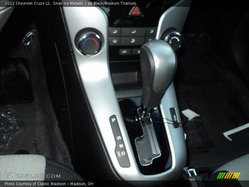 Silver Ice Metallic / Jet Black/Medium Titanium 2012 Chevrolet Cruze LS